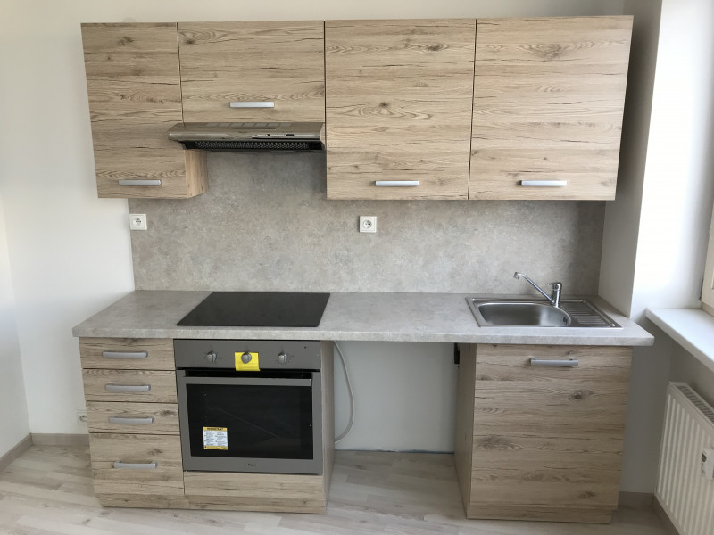 Pronájem bytu 1+kk - 28m2 (2NP)